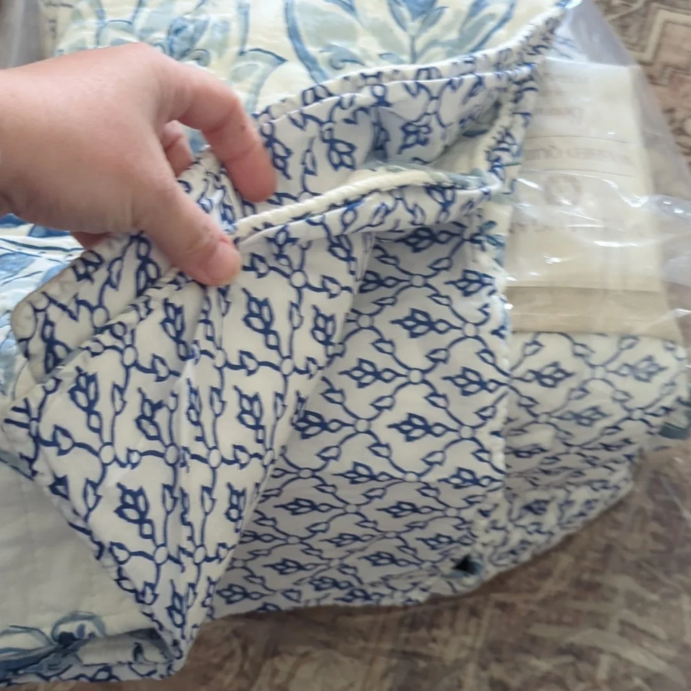 Levtex Home - Bennett Quilt Set Full/Queen Quilt, Two Standard Pillow Shams New